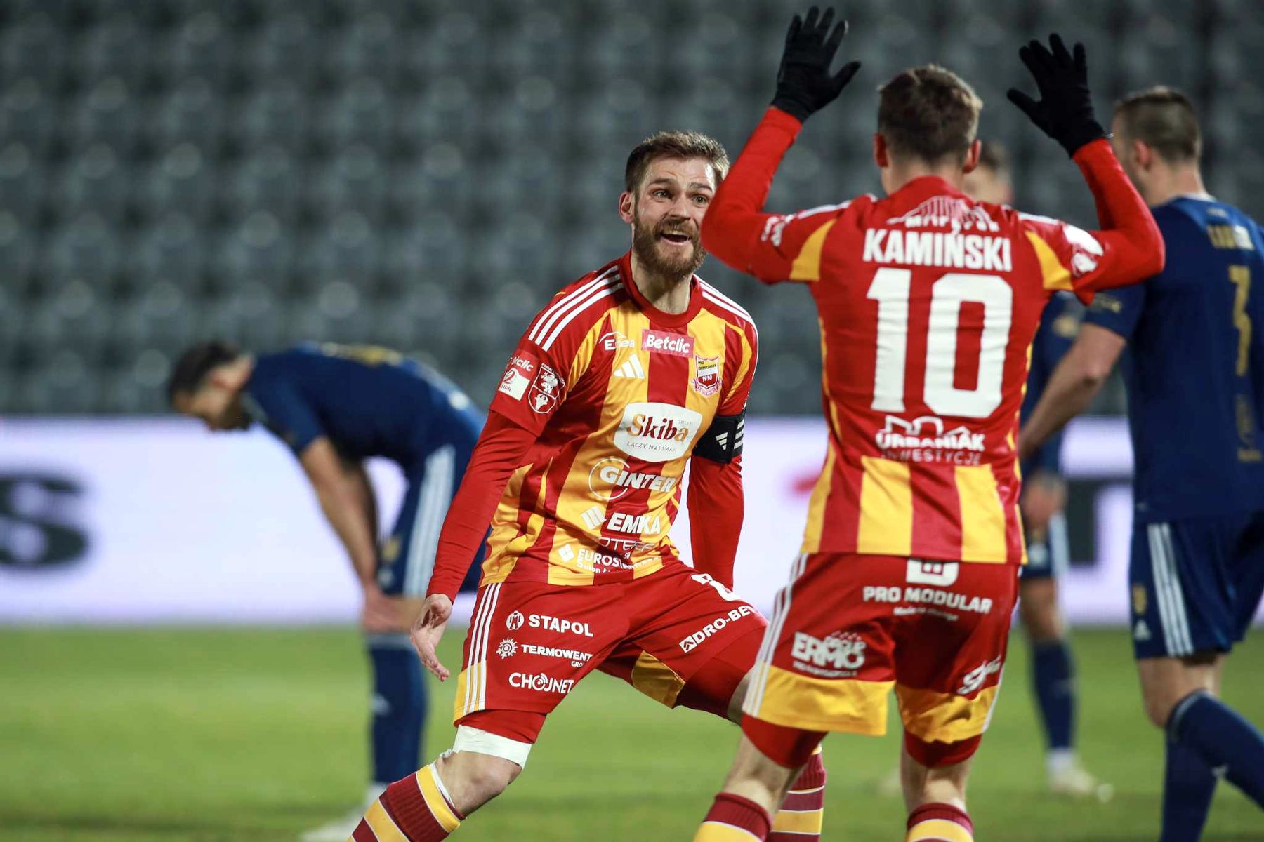 Chojniczanka wygrywa 3:2 po emocjonującym meczu w Kaliszu!