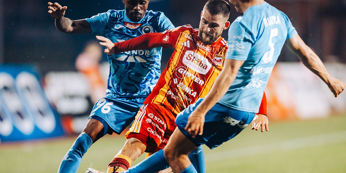 Chojniczanka – Hutnik Kraków 2:1 (1:1)
