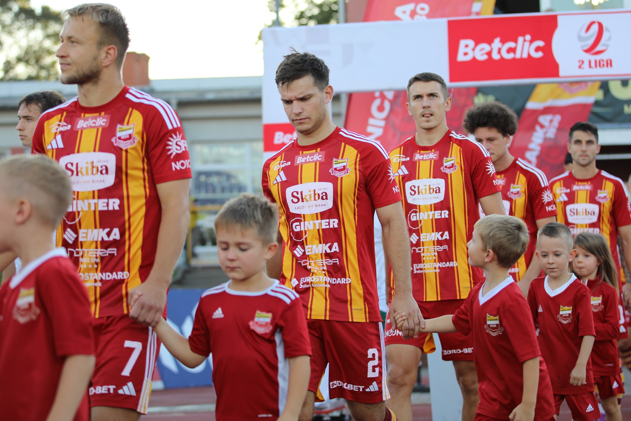 Raport kartkowy: pauza Bąkowicza i Yukhymovycha