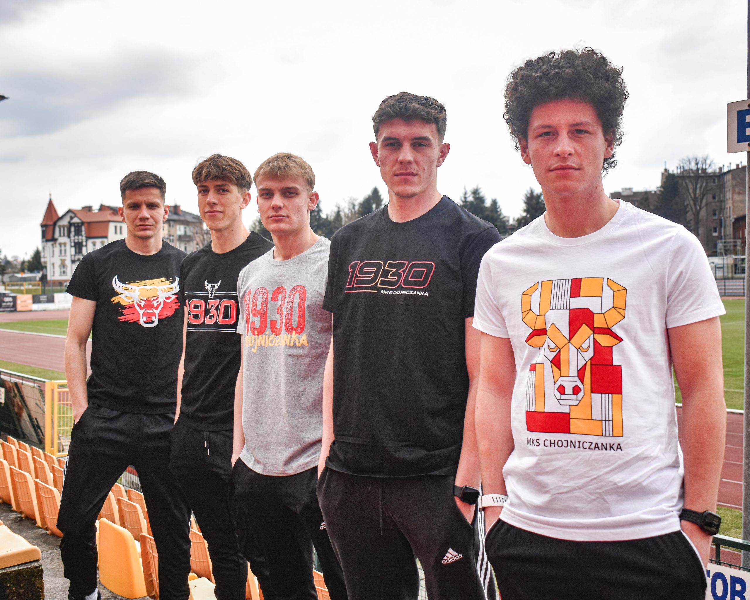 Nowe lifestylowe koszulki Chojniczanki