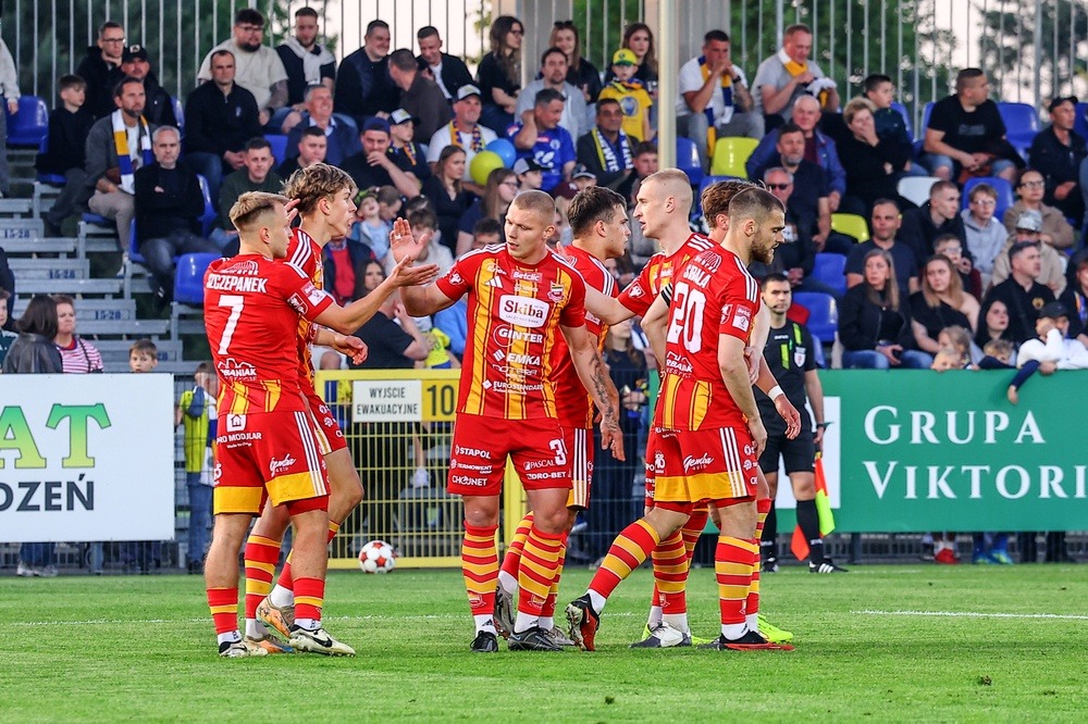 Skrót meczu Unia Skierniewice – Chojniczanka