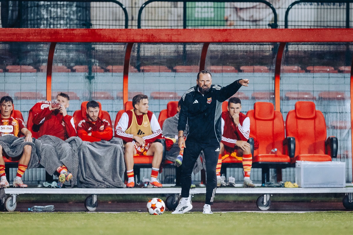 Trener Marek Brzozowski przed meczem z Sandecją Nowy Sącz