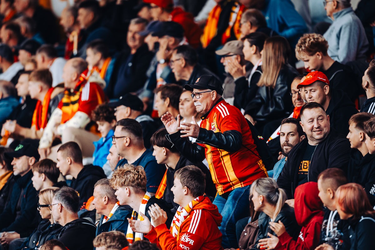909 widzów na meczu z Resovią Rzeszów – statystyki stadionowe